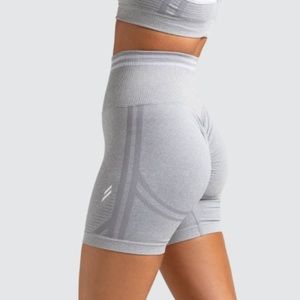 NWT DoYouEven seamless scrunch shorts